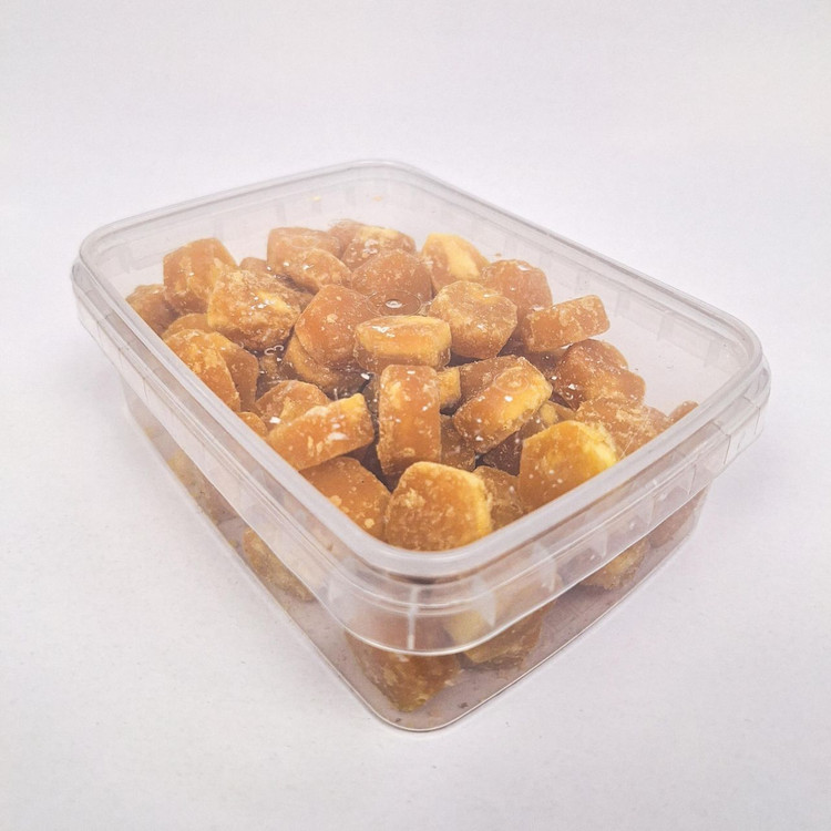 حبه قند زعفرانی | شیرینی سنتی اصیل