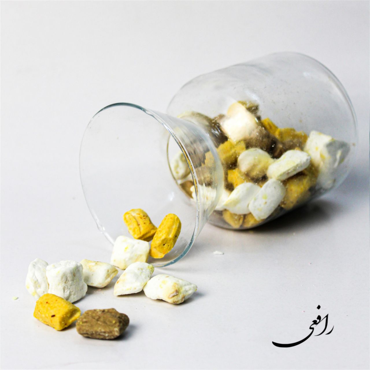 شکر پنیر مخلوط کاکائو، زعفران و هل شهد آوند | طعم خاص و انرژی‌بخش